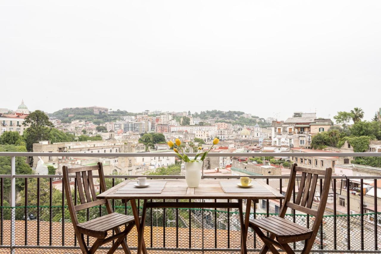 Panoramic Flat Between Materdei And Fontanelle Napoli Esterno foto