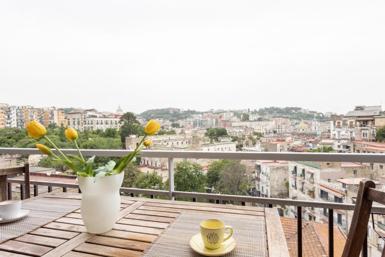 Panoramic Flat Between Materdei And Fontanelle Napoli Esterno foto